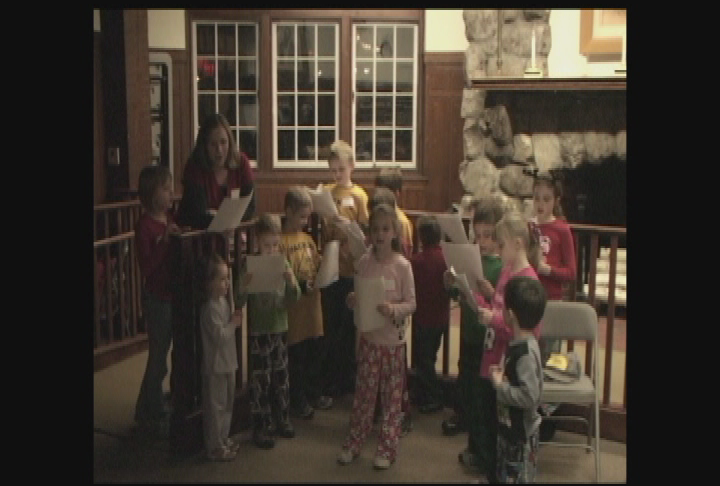 Thumbnail image for The Polar Express reading at Hills Memorial Library